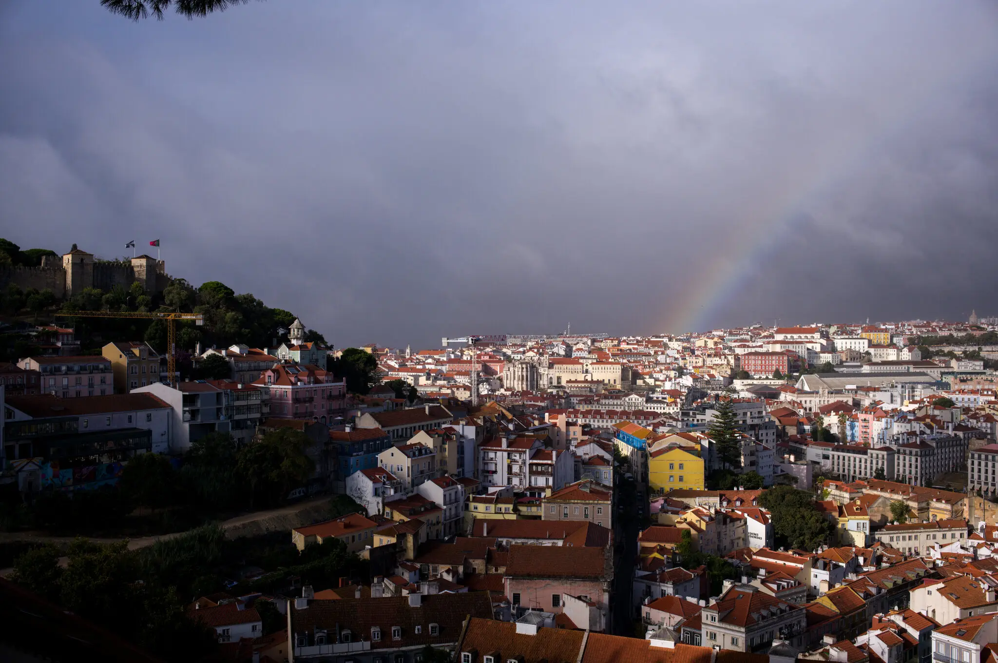 Трагедія з фунікулером у Лісабоні оголила проблеми швидкої модернізації міста